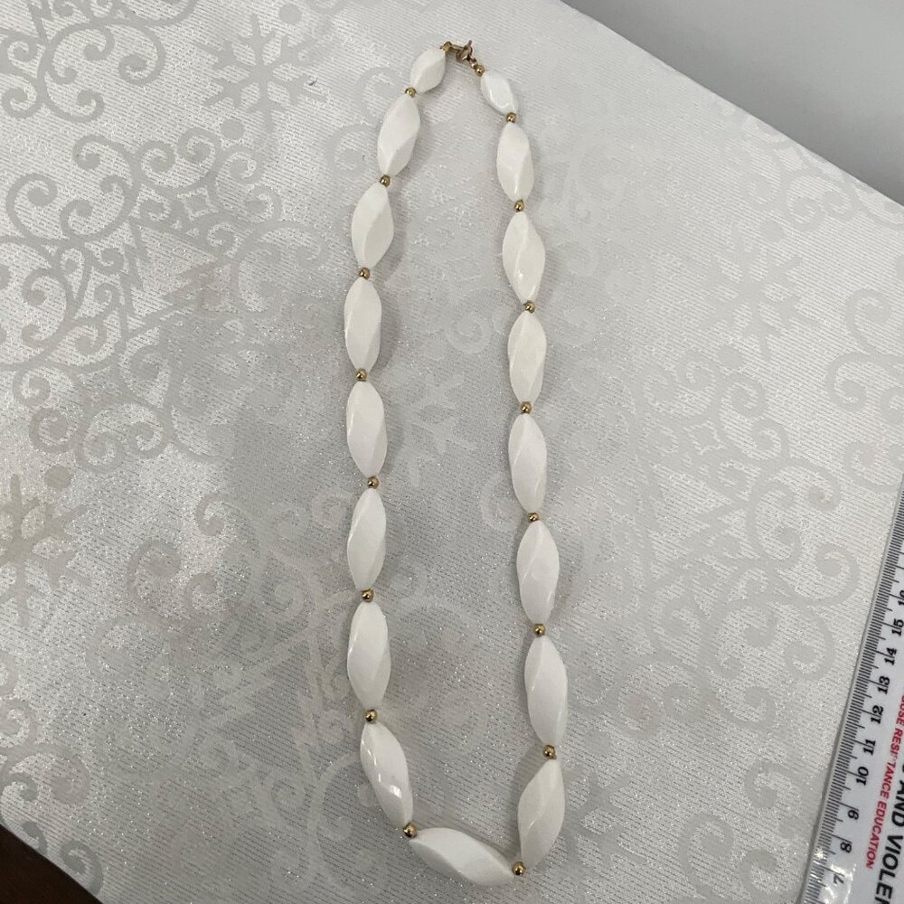 Vintage Trifari White Beaded Necklace With Gold‎ Accents 22"